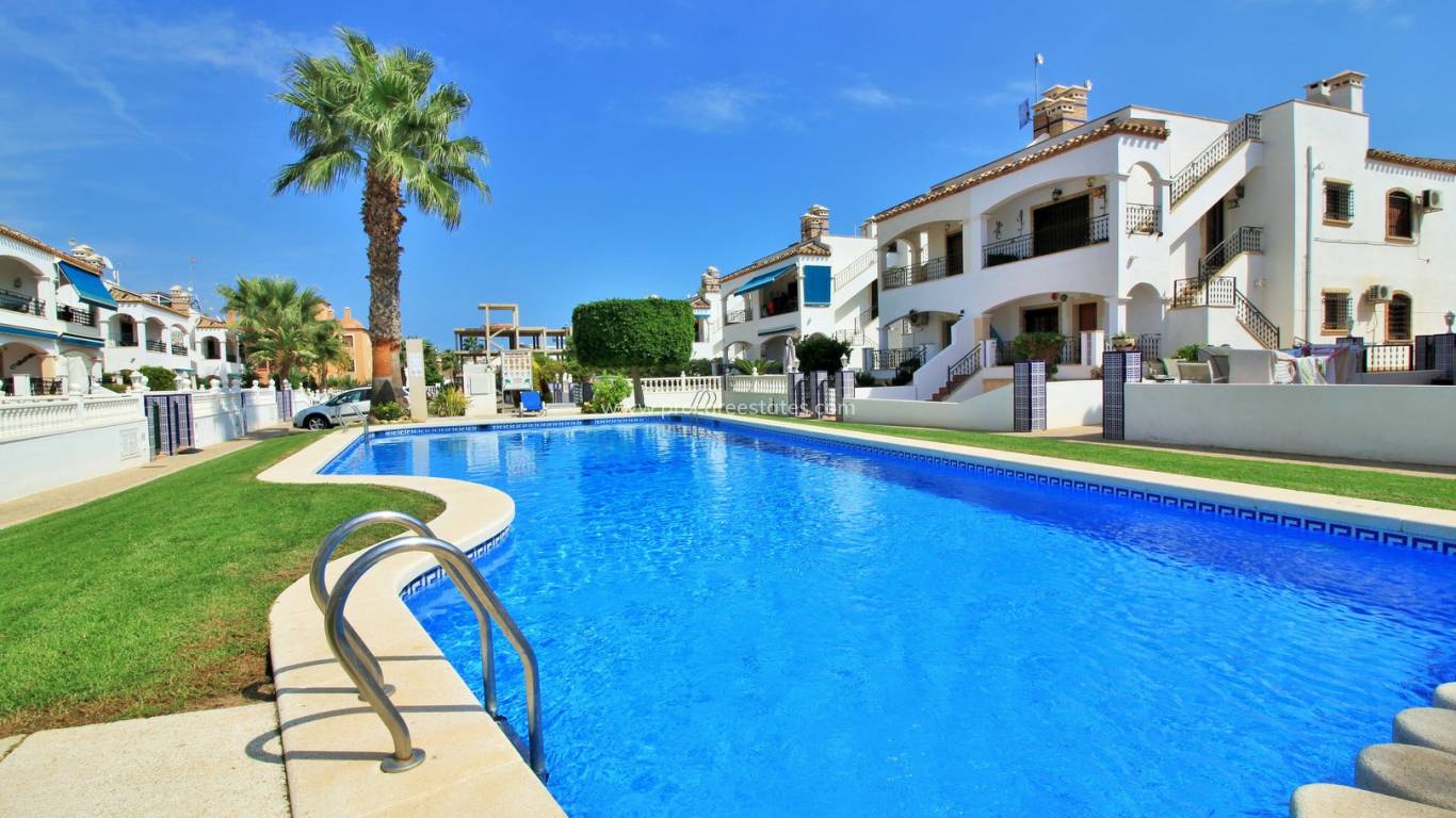 Resale - Apartment - Orihuela Costa - Villamartin