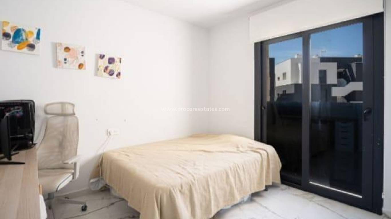 Resale - Apartment - Orihuela Costa - Villamartin