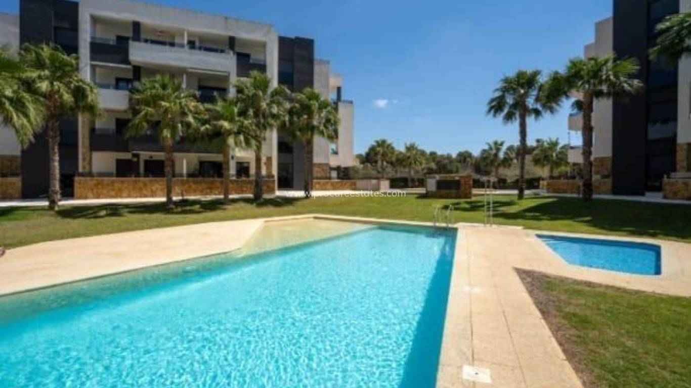 Resale - Apartment - Orihuela Costa - Villamartin