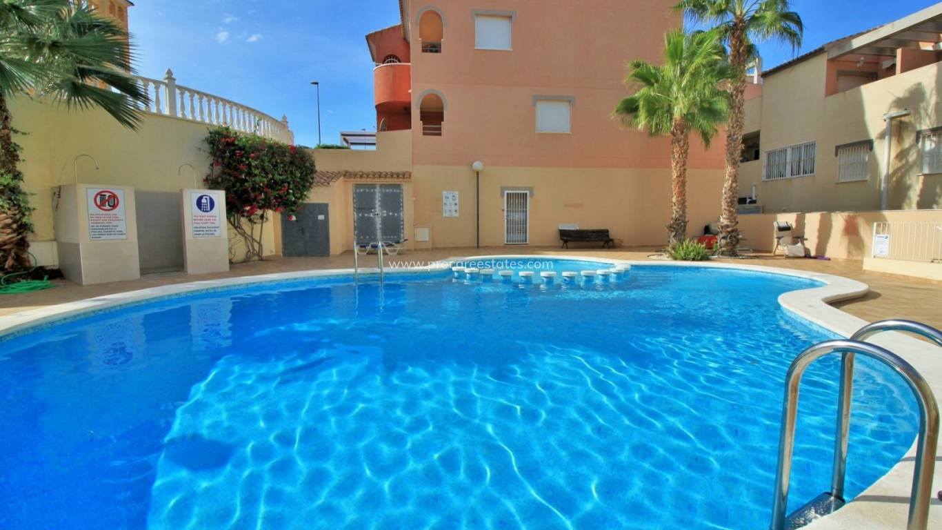 Resale - Apartment - Orihuela Costa - Villamartin