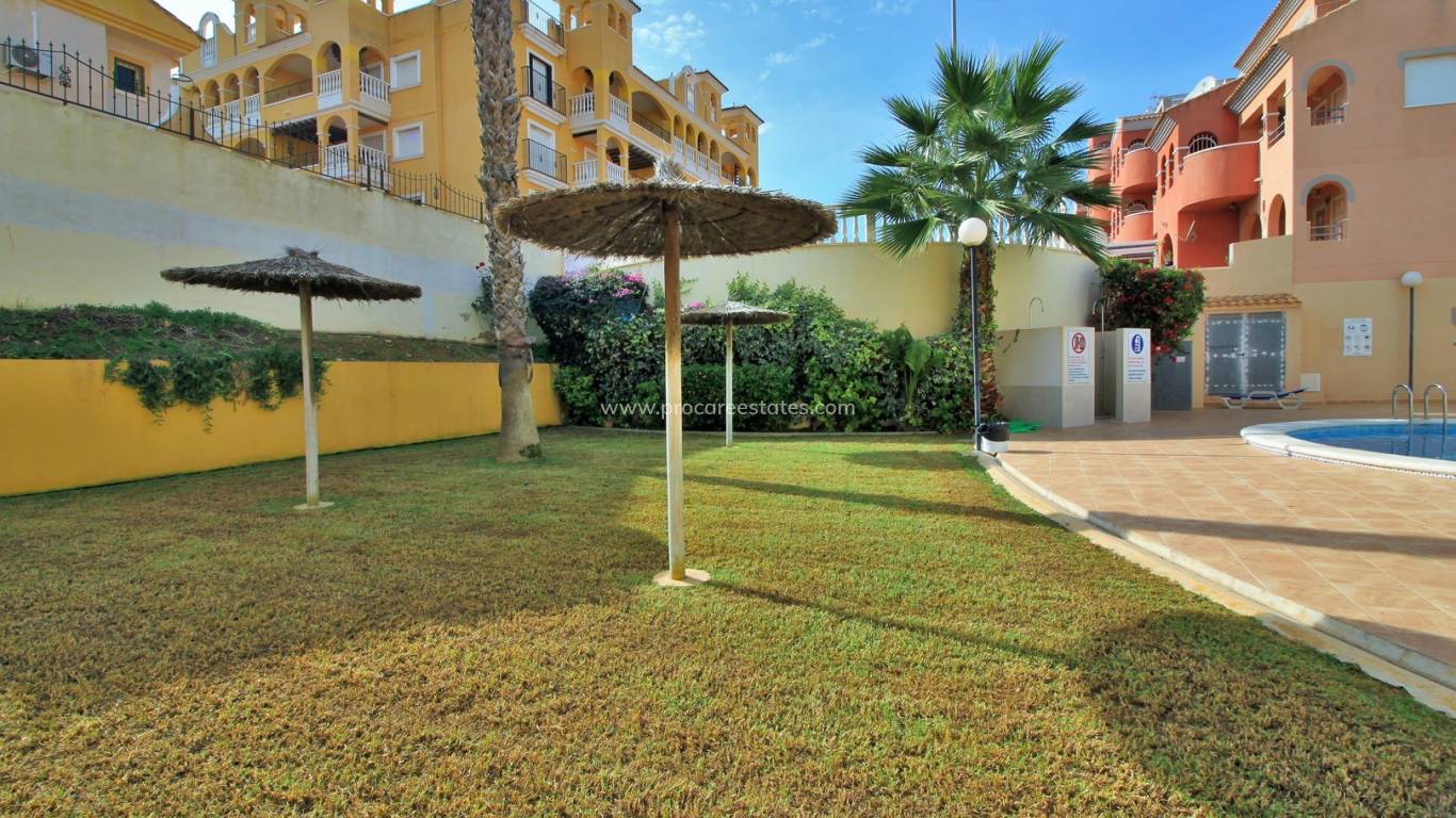 Resale - Apartment - Orihuela Costa - Villamartin