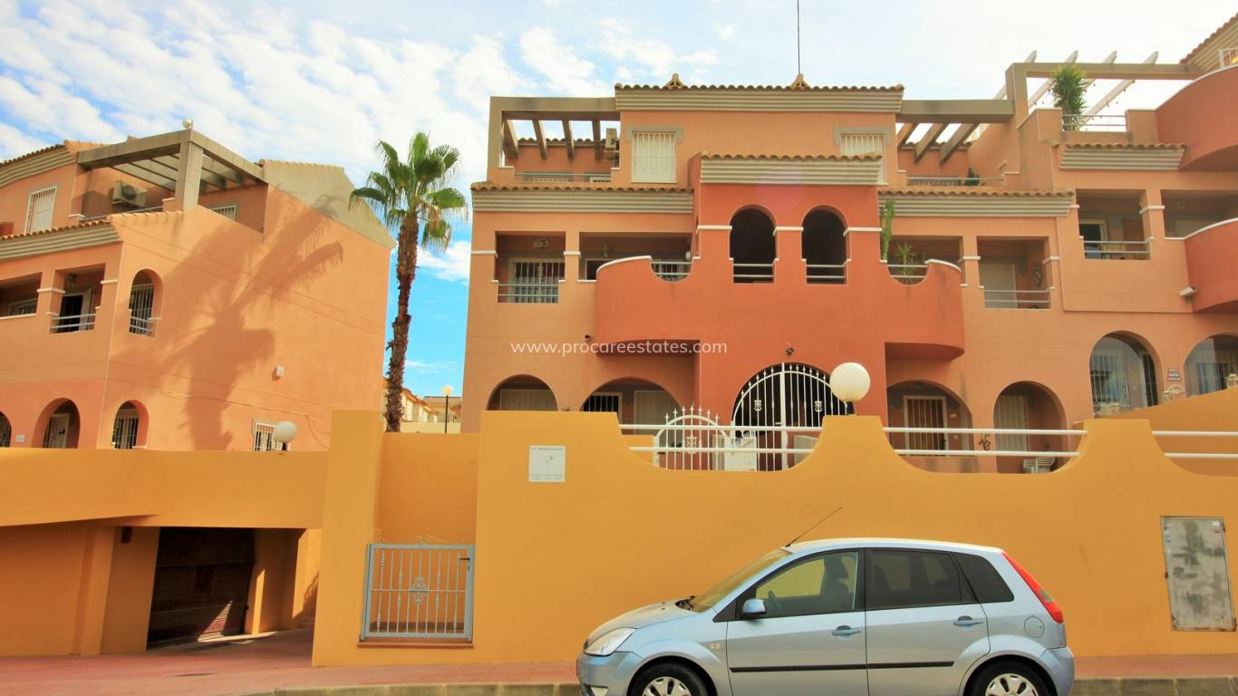 Resale - Apartment - Orihuela Costa - Villamartin