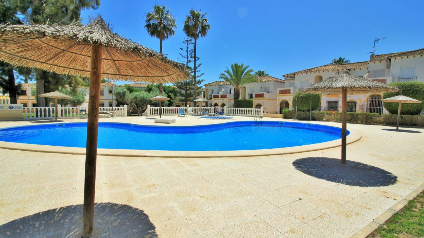 Resale - Apartment - Orihuela Costa - Villamartin