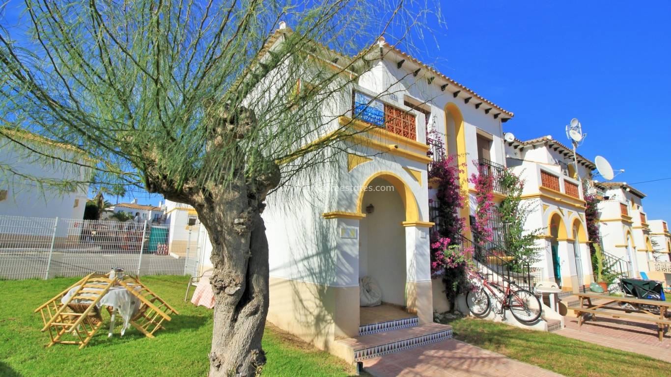 Resale - Apartment - Orihuela Costa - Villamartin