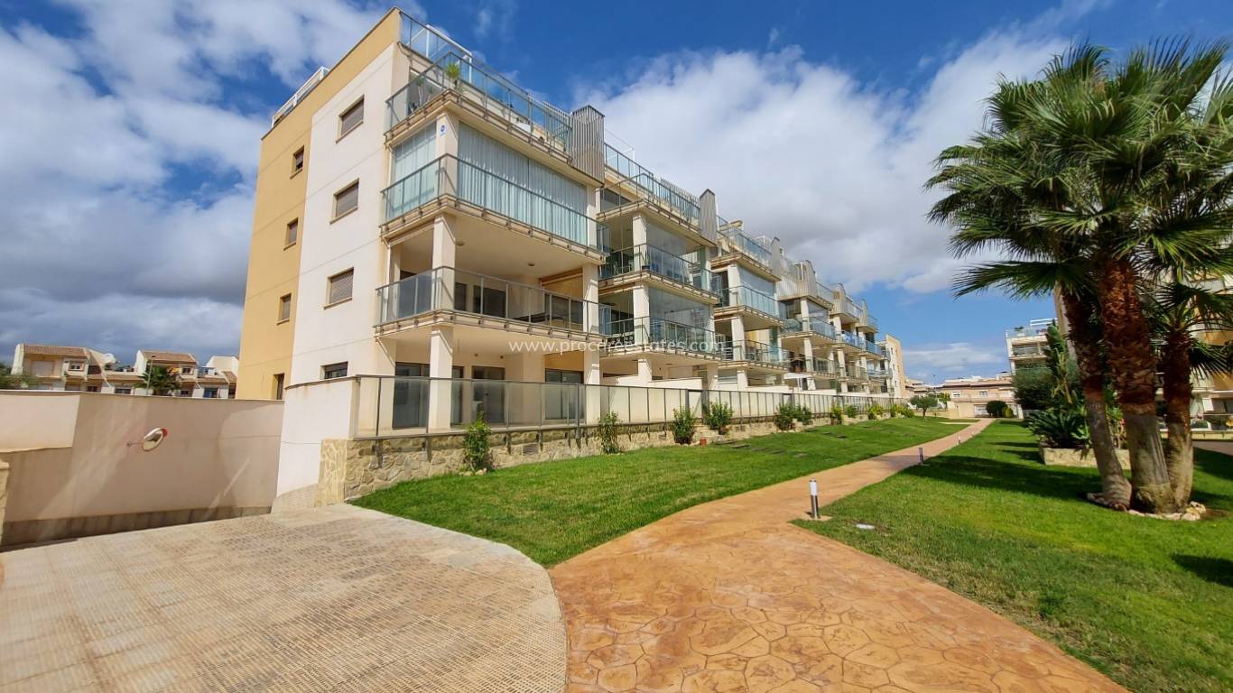 Resale - Apartment - Orihuela Costa - Villamartin