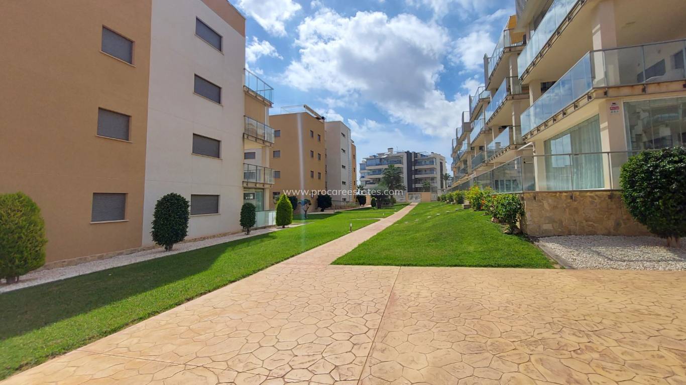 Resale - Apartment - Orihuela Costa - Villamartin