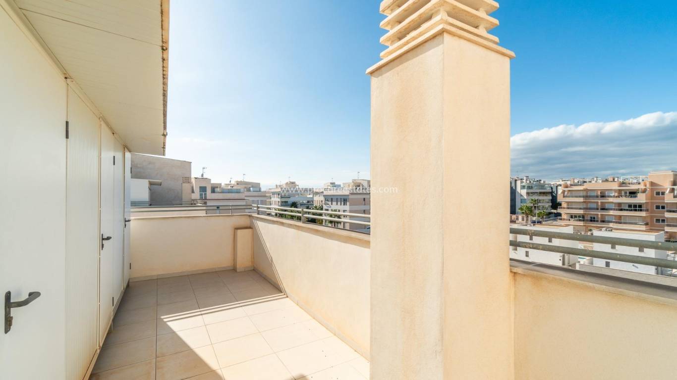 Resale - Apartment - Orihuela Costa - Villamartin