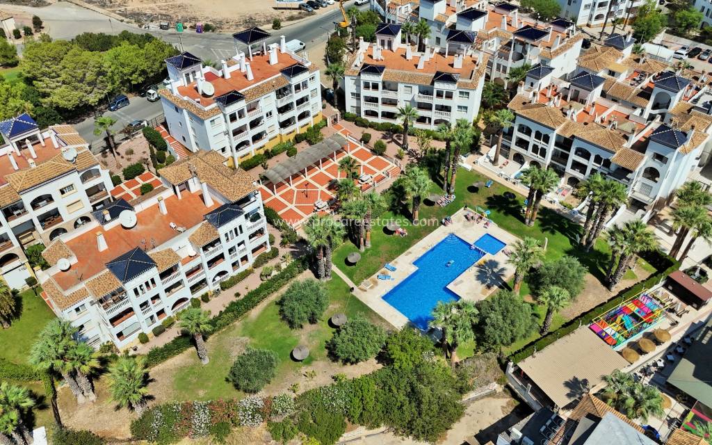 Resale - Apartment - Orihuela Costa - Villamartin