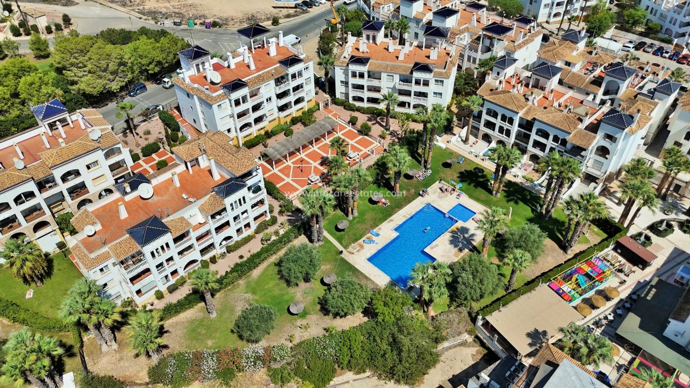 Resale - Apartment - Orihuela Costa - Villamartin