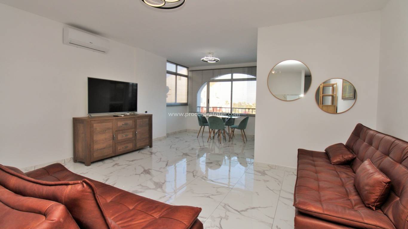 Resale - Apartment - Orihuela Costa - Villamartin