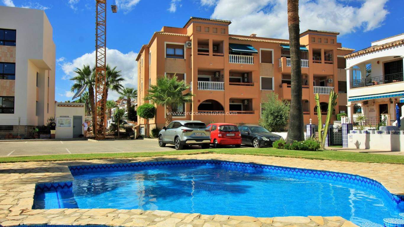 Resale - Apartment - Orihuela Costa - Villamartin