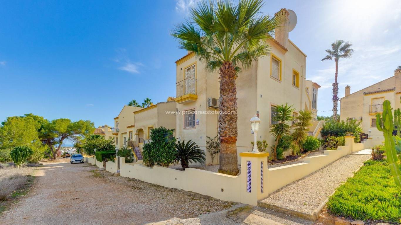 Resale - Apartment - Orihuela Costa - Villamartin