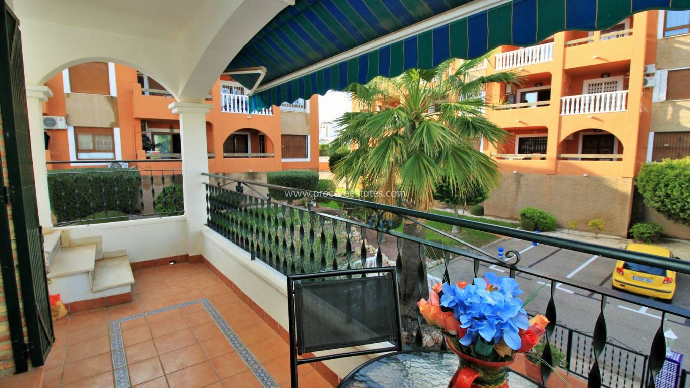 Resale - Apartment - Orihuela Costa - Villamartin