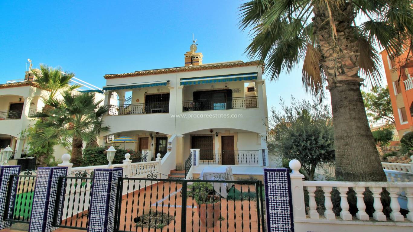 Resale - Apartment - Orihuela Costa - Villamartin