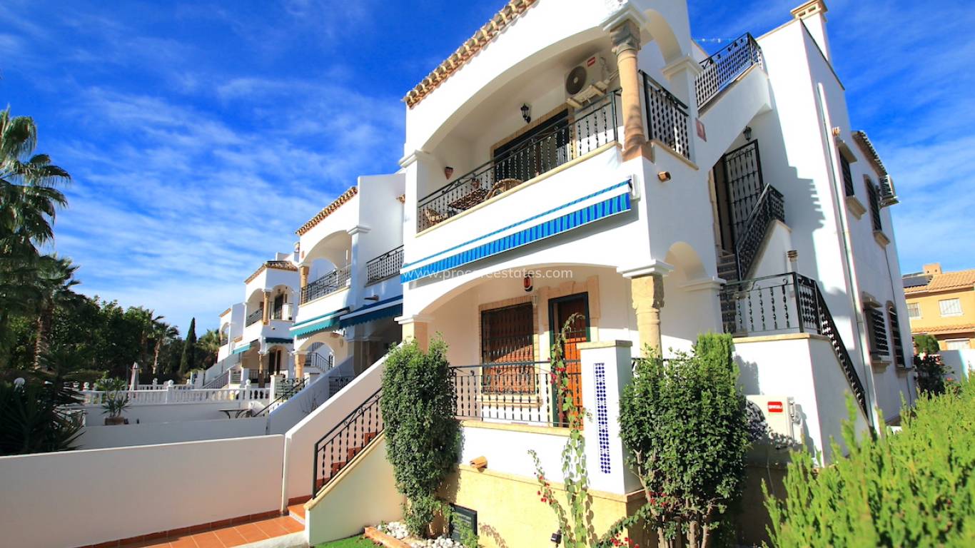 Resale - Apartment - Orihuela Costa - Villamartin