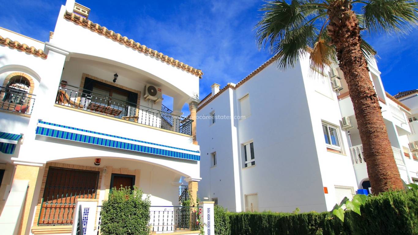 Resale - Apartment - Orihuela Costa - Villamartin