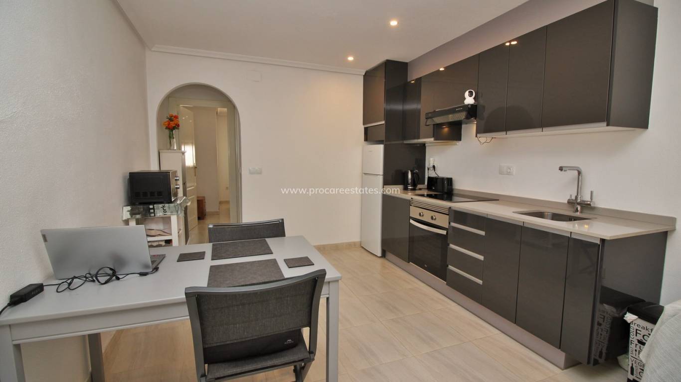 Resale - Apartment - Orihuela Costa - Villamartin