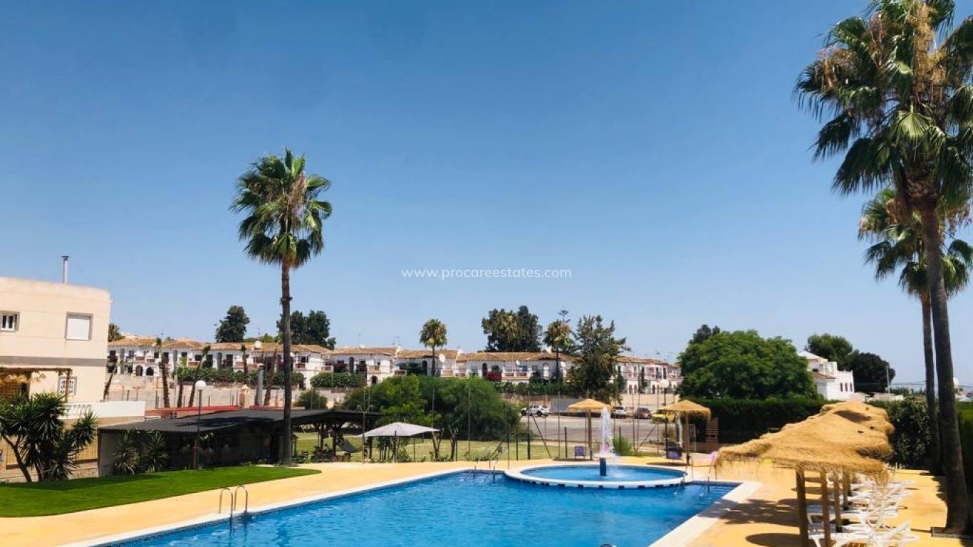 Resale - Apartment - Orihuela Costa - Villamartin