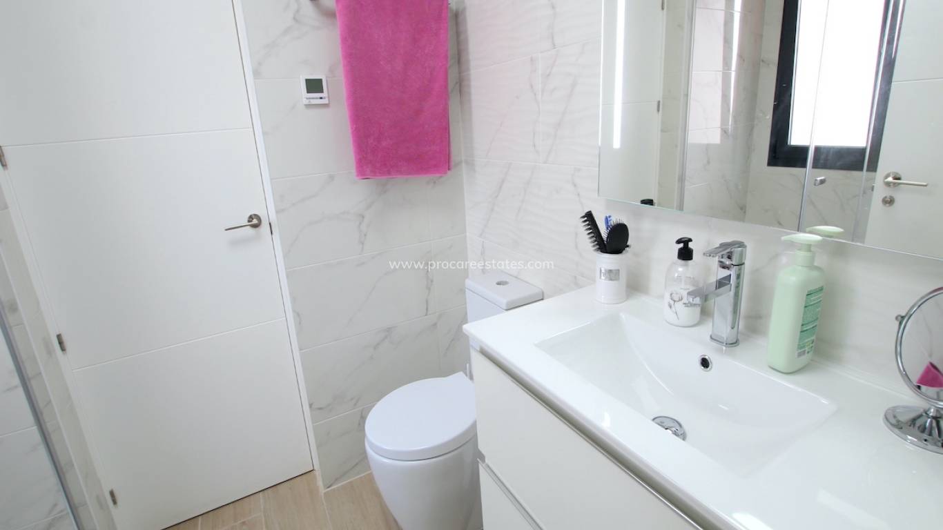 Resale - Apartment - Orihuela Costa - Villamartin