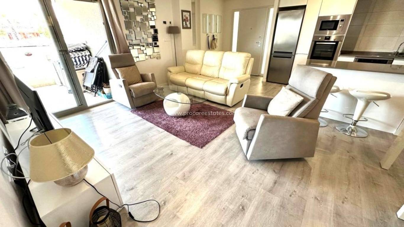 Resale - Apartment - Orihuela Costa - Villamartin