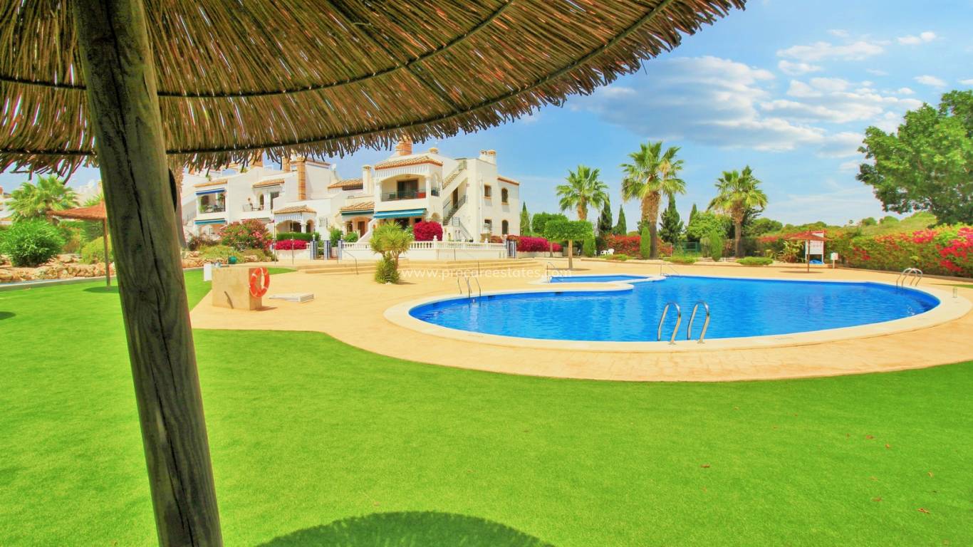 Resale - Apartment - Orihuela Costa - Villamartin