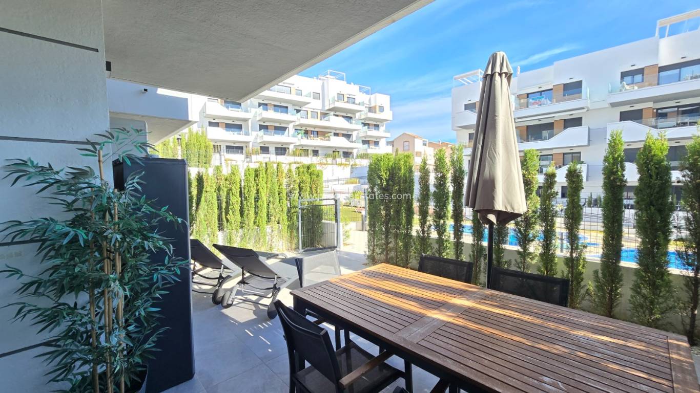 Resale - Apartment - Orihuela Costa - Villamartin