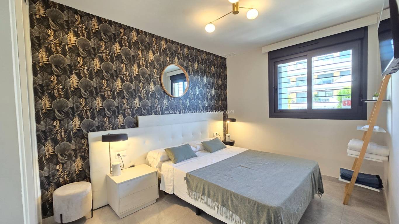 Resale - Apartment - Orihuela Costa - Villamartin