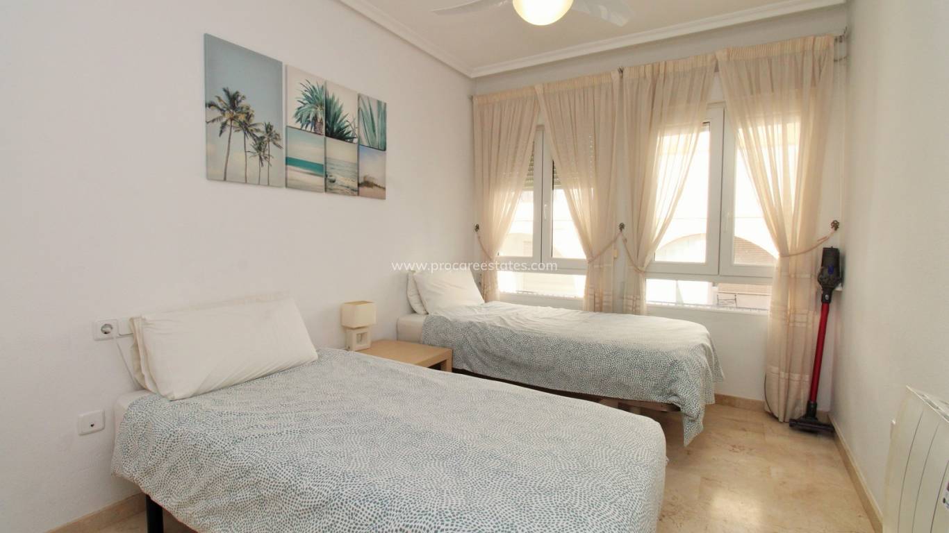 Resale - Apartment - Orihuela Costa - Villamartin