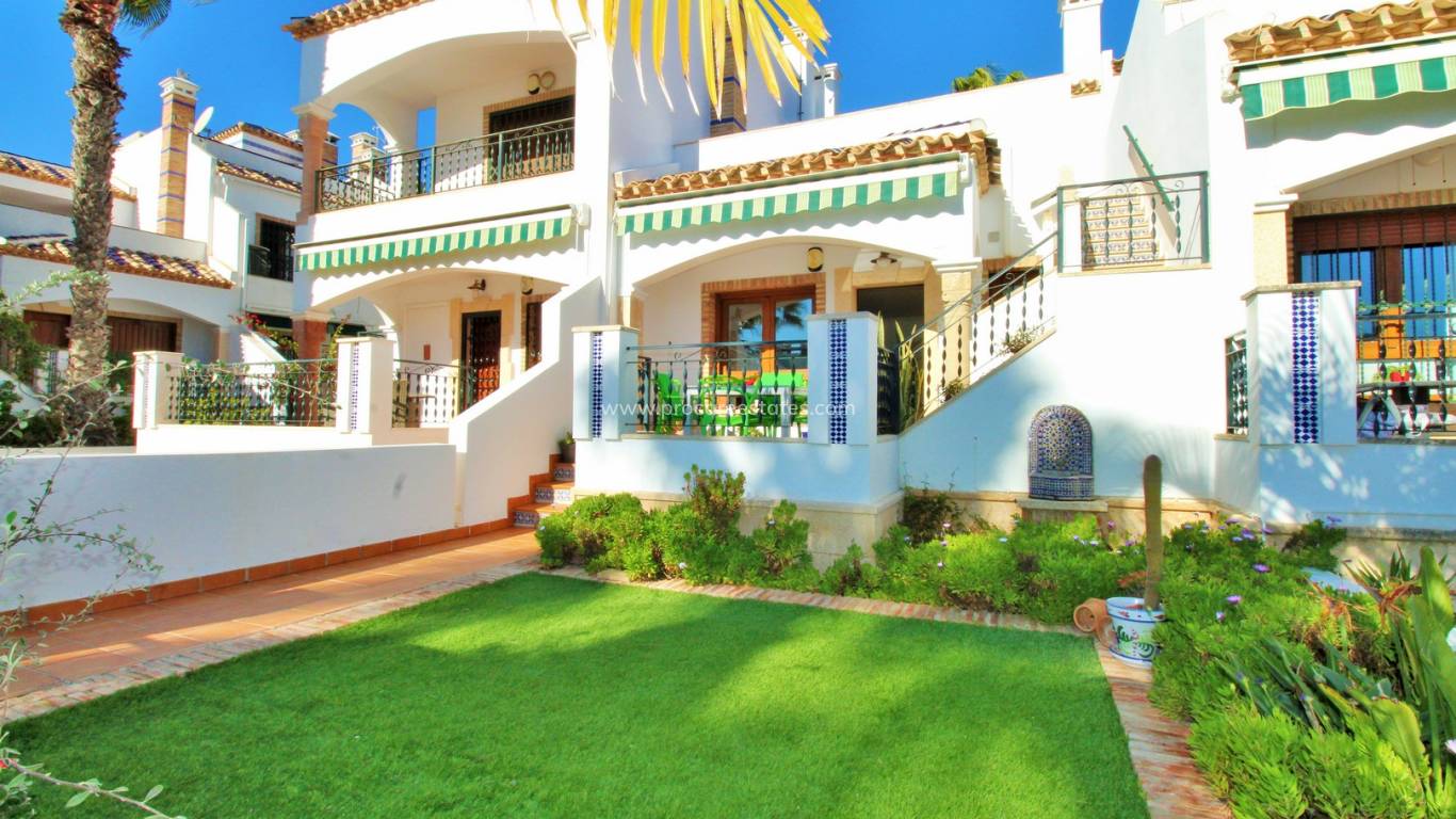 Resale - Apartment - Orihuela Costa - Villamartin