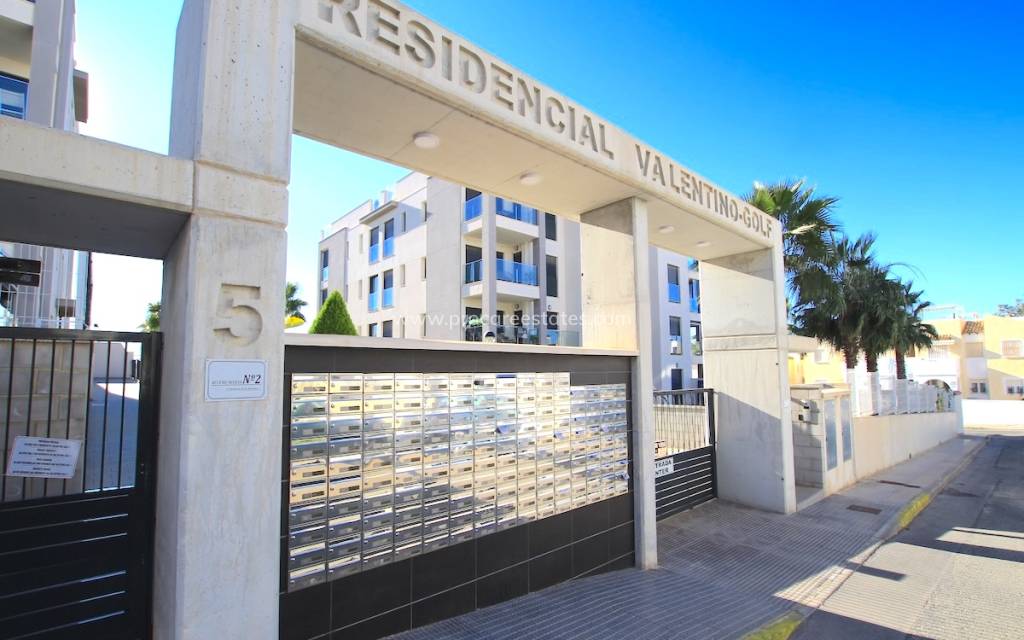 Resale - Apartment - Orihuela Costa - Villamartin