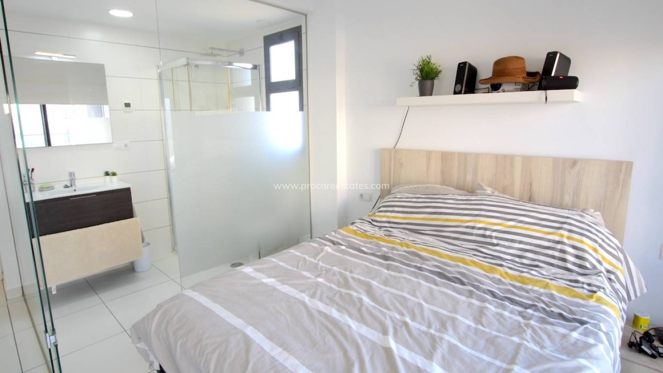 Resale - Apartment - Orihuela Costa - Villamartin