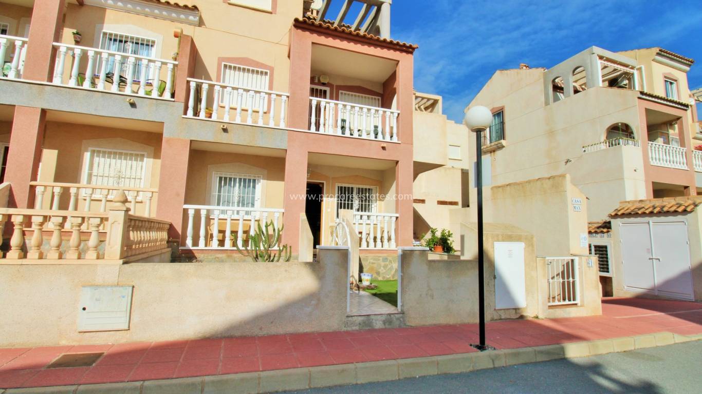 Resale - Apartment - Orihuela Costa - Villamartin