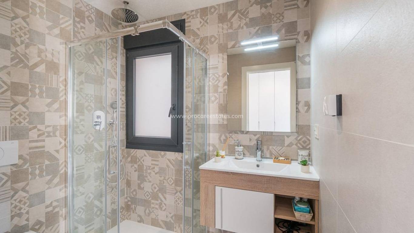 Resale - Apartment - Orihuela Costa - Villamartin