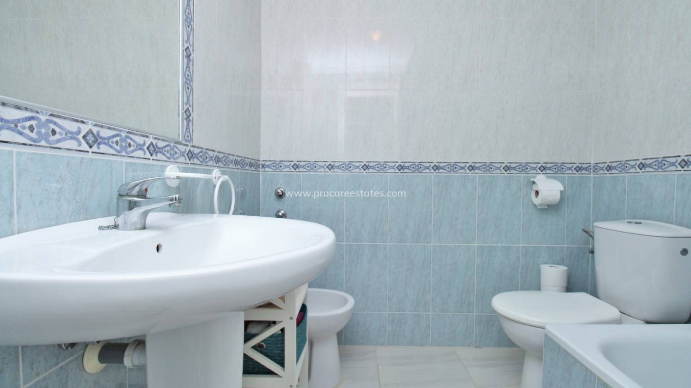 Resale - Apartment - Orihuela Costa - Villamartin