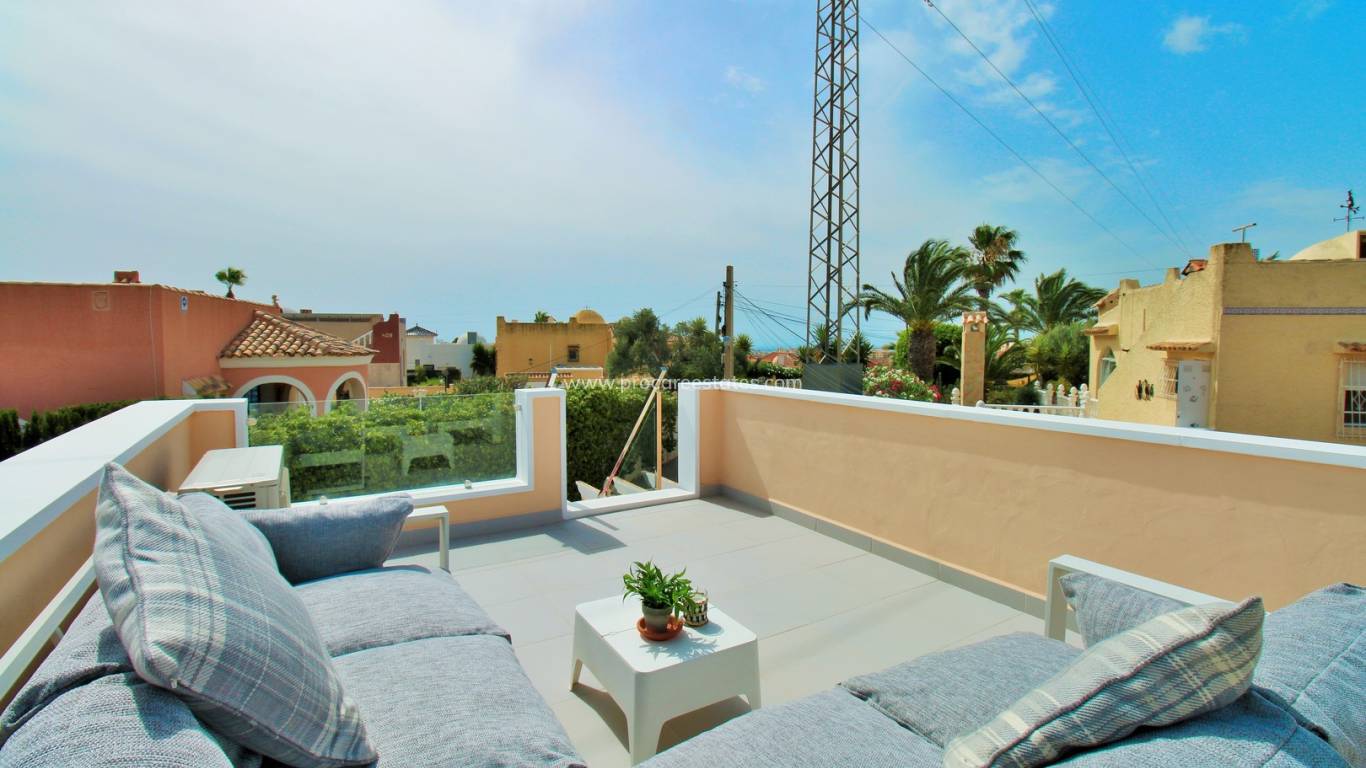 Resale - Apartment - Orihuela Costa - Villamartin