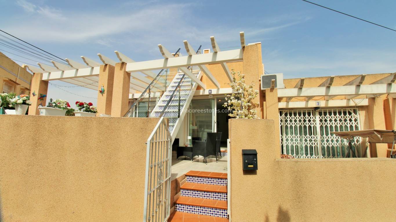 Resale - Apartment - Orihuela Costa - Villamartin