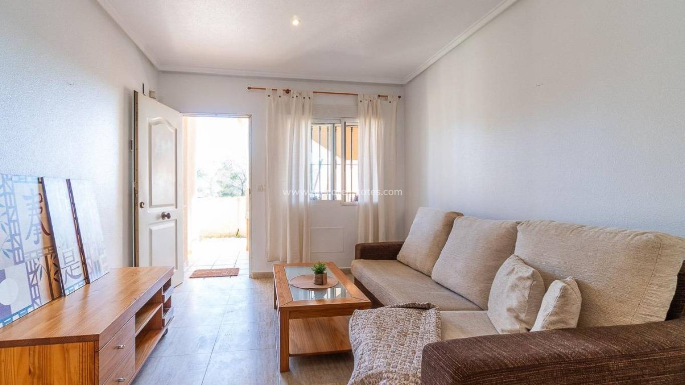 Resale - Apartment - Orihuela Costa - Villamartin