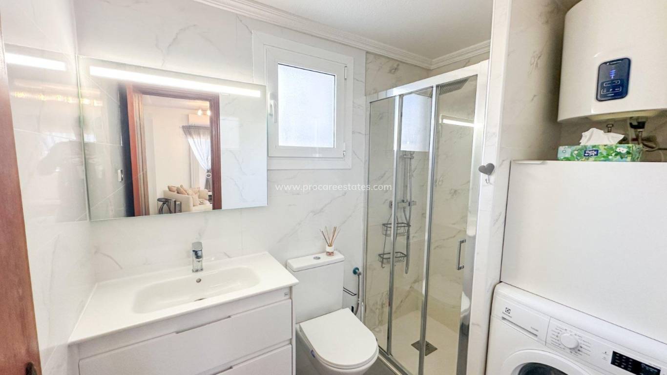 Resale - Apartment - Orihuela Costa - Villamartin