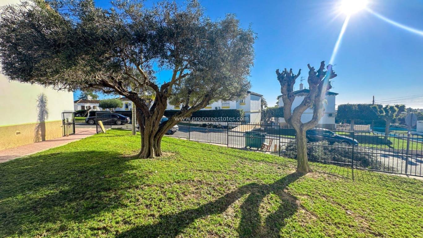 Resale - Apartment - Orihuela Costa - Villamartin