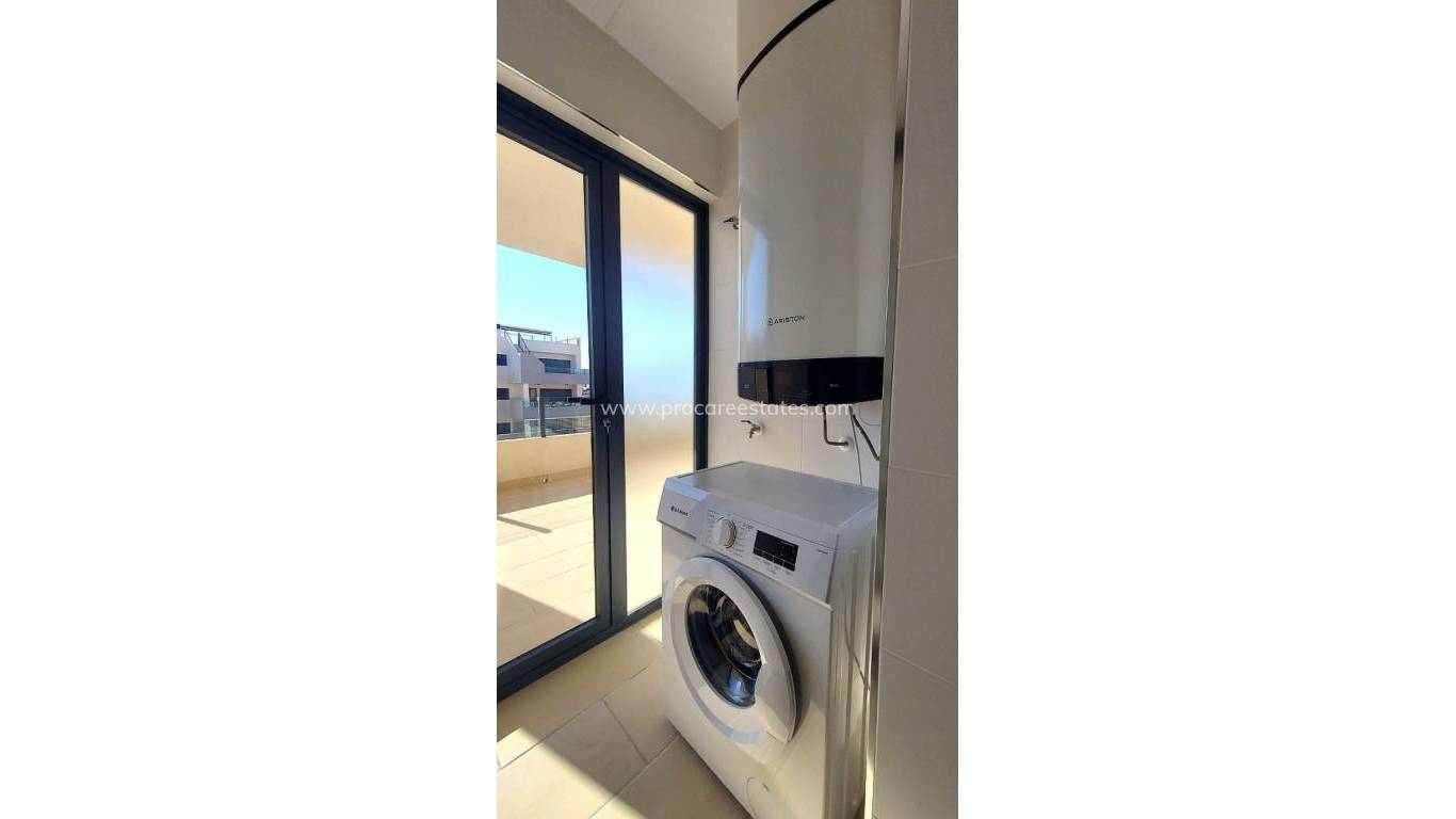 Resale - Apartment - Orihuela Costa - Villamartin