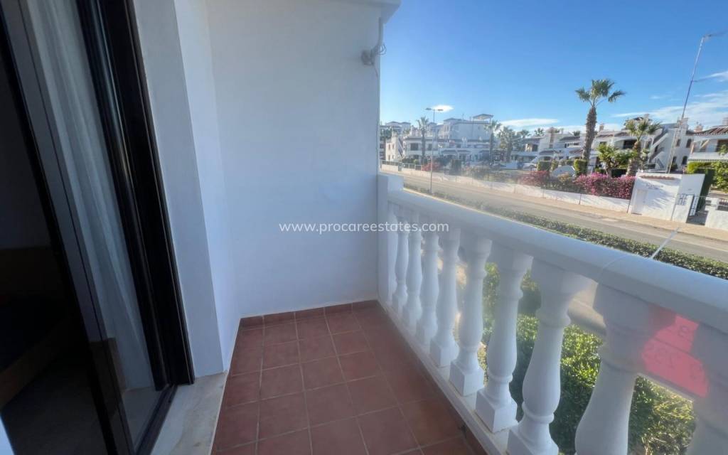 Resale - Apartment - Orihuela Costa - Villamartin