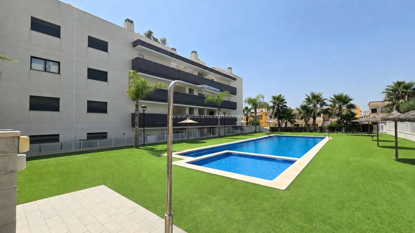 Resale - Apartment - Orihuela Costa * - Villamartín *