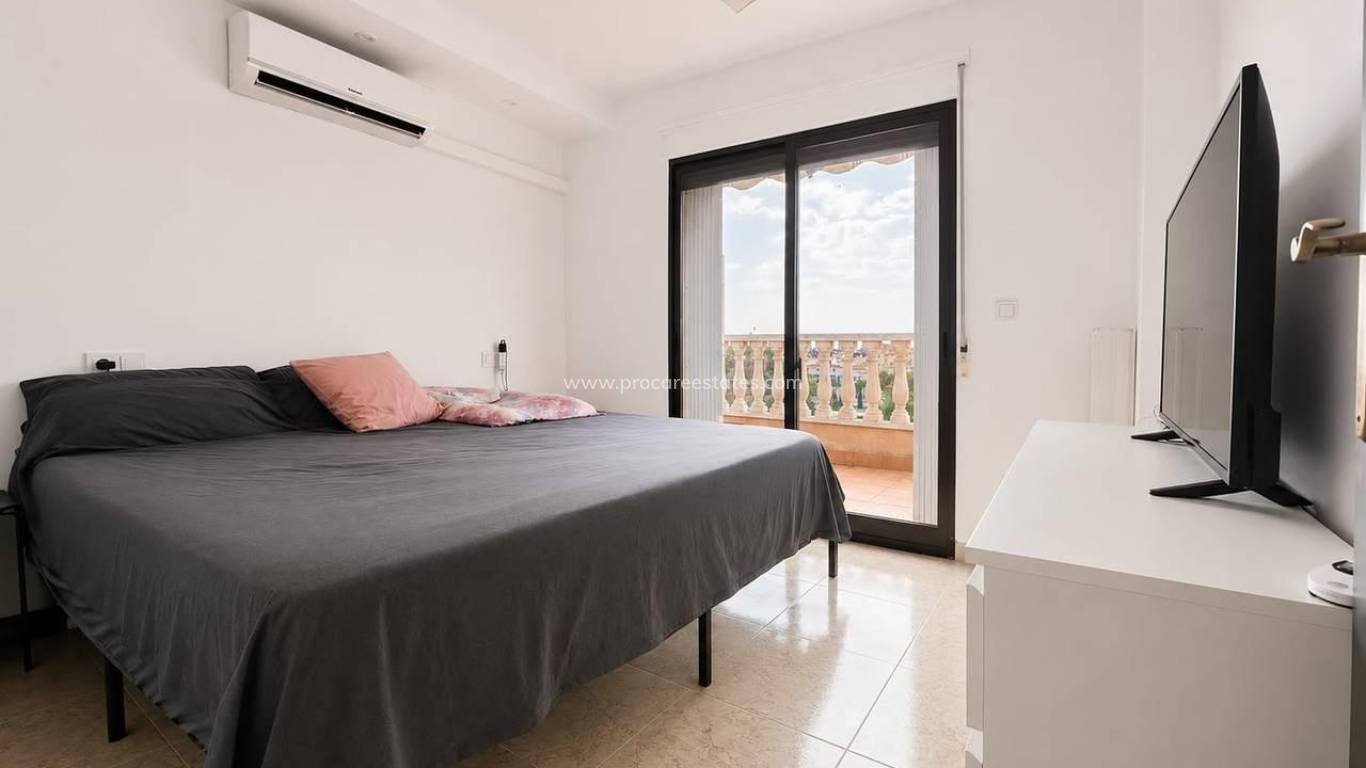 Resale - Apartment - Orihuela Costa - Villamartin
