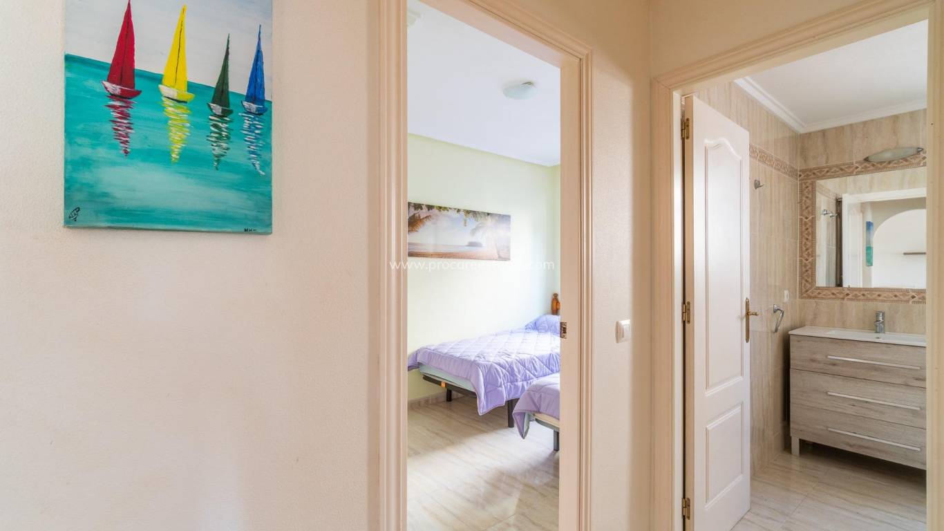 Resale - Apartment - Orihuela Costa - Villamartin