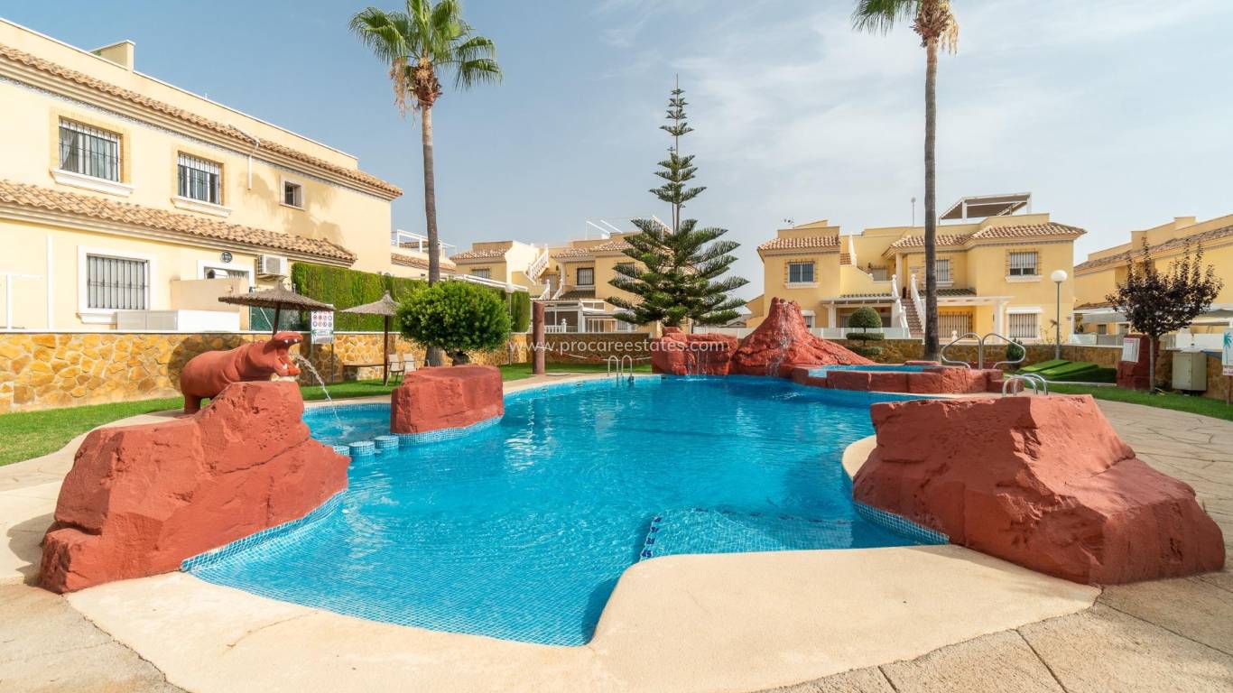 Resale - Apartment - Orihuela Costa - Villamartin