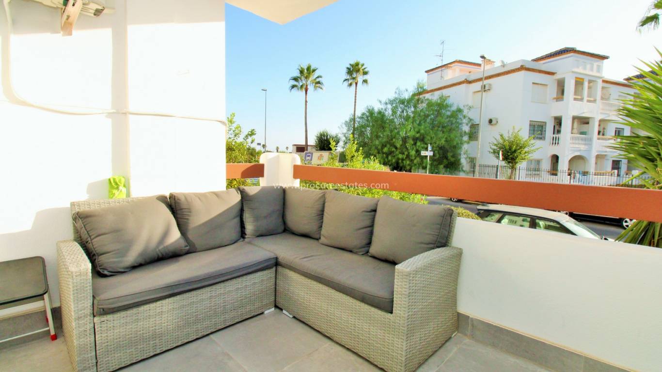 Resale - Apartment - Orihuela Costa - Villamartin