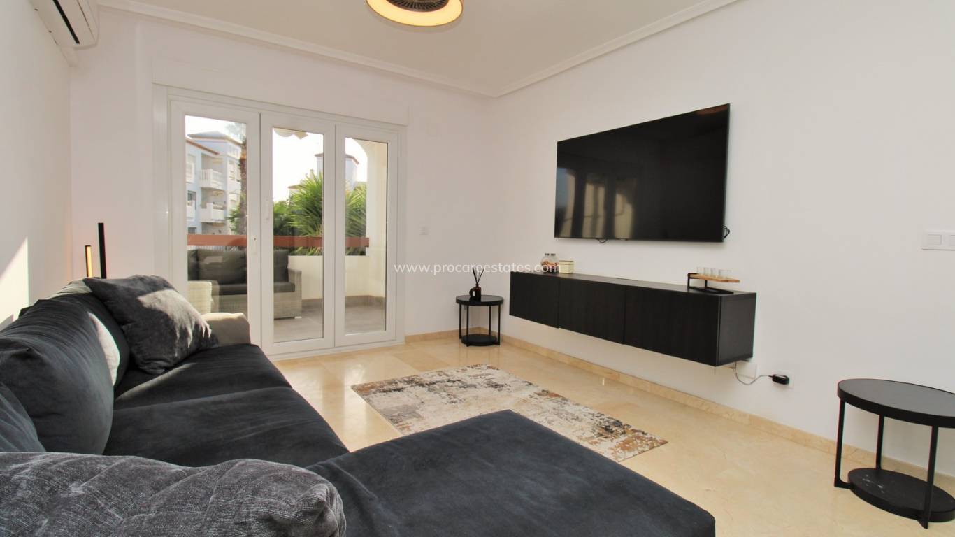 Resale - Apartment - Orihuela Costa - Villamartin