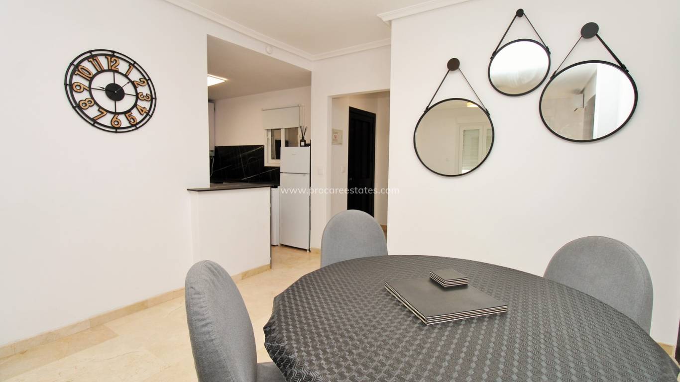 Resale - Apartment - Orihuela Costa - Villamartin