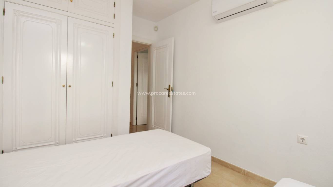 Resale - Apartment - Orihuela Costa - Villamartin