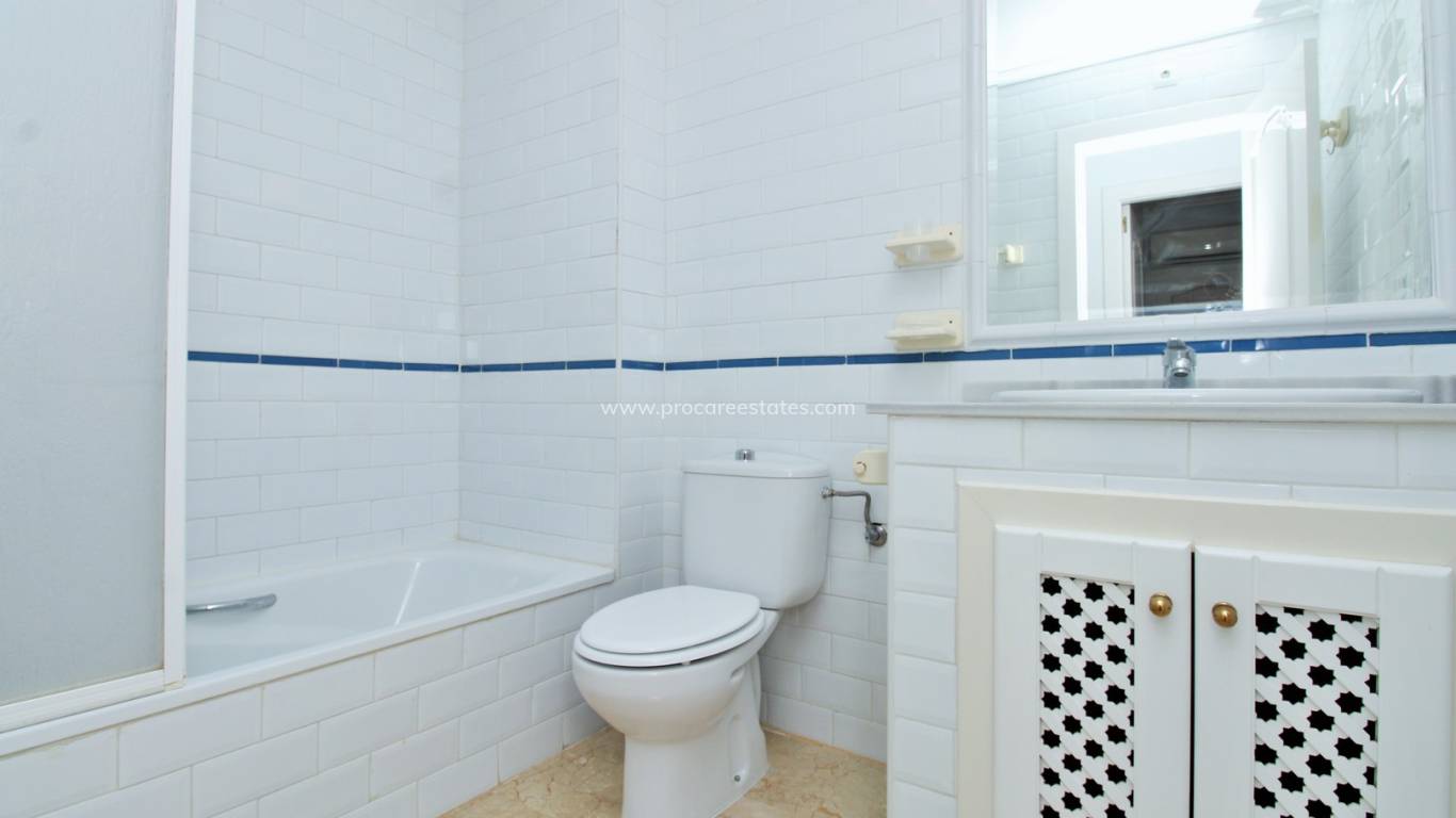 Resale - Apartment - Orihuela Costa - Villamartin